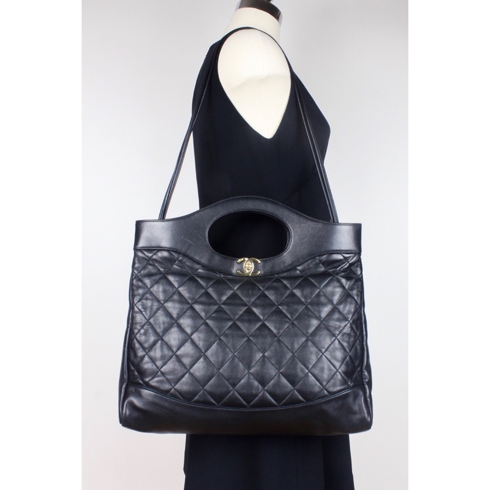 2018 Chanel Lambskin Chanel 31 Medium Shopping Bag - Picture 1 of 8